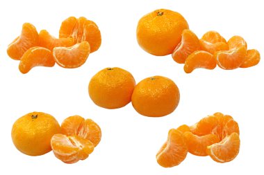 Olgun mandalina kümesi ve mandalina semgents.isolated.