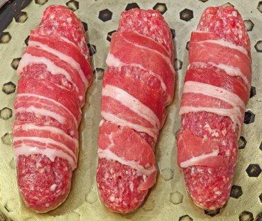 et tava üzerinde rulo.