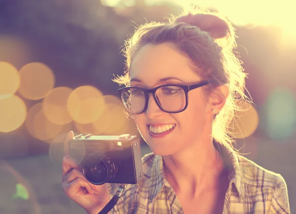 Portrait of Happy Hipster Girl Taking a Photo — Stock Photo, Image