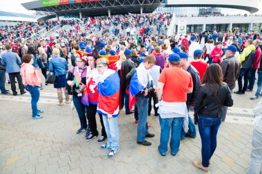 Minsk, Beyaz Rusya - Mayıs 9 - Rus taraftarları önünde 9 Nisan 2014 Belarus minsk arena. buz hokeyi Şampiyonası açılış.