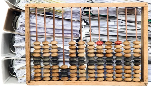 Calculadora matemática abacus com papéis — Fotografia de Stock