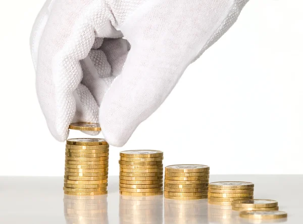 Man met handschoenen geld tellen — Stockfoto