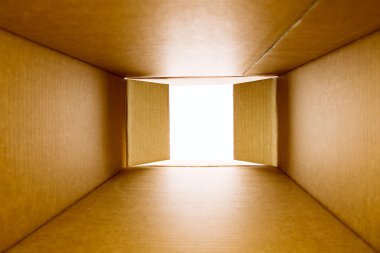 boş kağıt kutusu açıldı