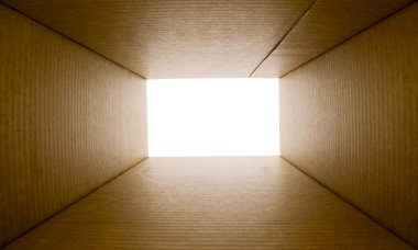 boş kağıt kutusu açıldı