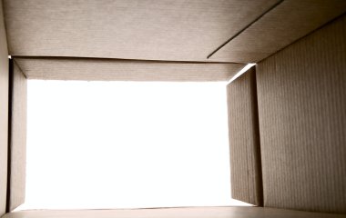 boş kağıt kutusu açıldı