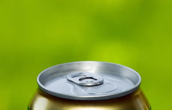 Latas de cerveza de metal, sin abrir — Foto de Stock