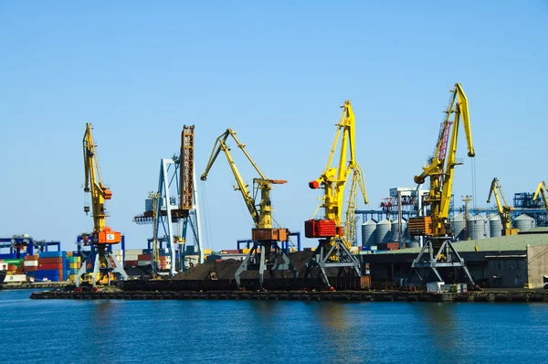 Porto marittimo di Odessa . — Foto Stock