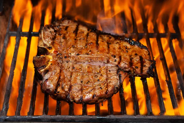 Bife de T-Bone — Fotografia de Stock