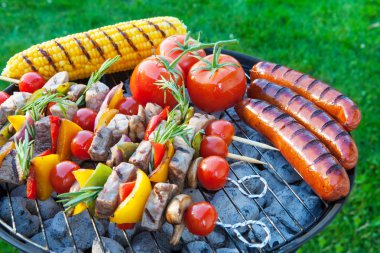 arka bahçe barbekü