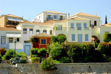 Yunanistan, adaya ev