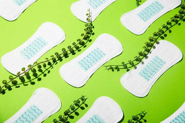 Zéro Déchet Serviettes Menstruelles Pour Hygiène Féminine Vert Période Durable — Photo