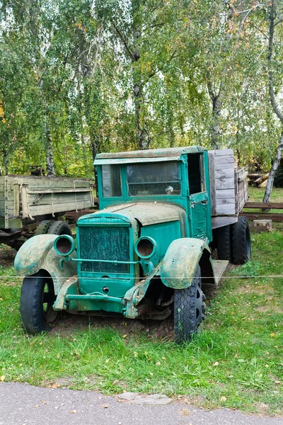 Vecchio camion — Foto Stock