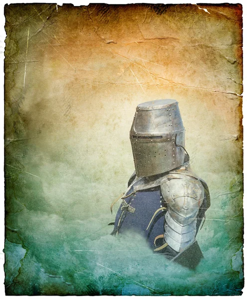 Cavaleiro blindado no capacete com escudo - cartão postal retro — Fotografia de Stock