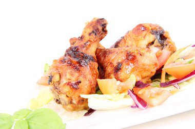 Kızarmış tavuk bacağı.