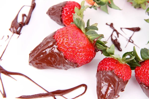 Fragole ricoperte di cioccolato — Foto Stock