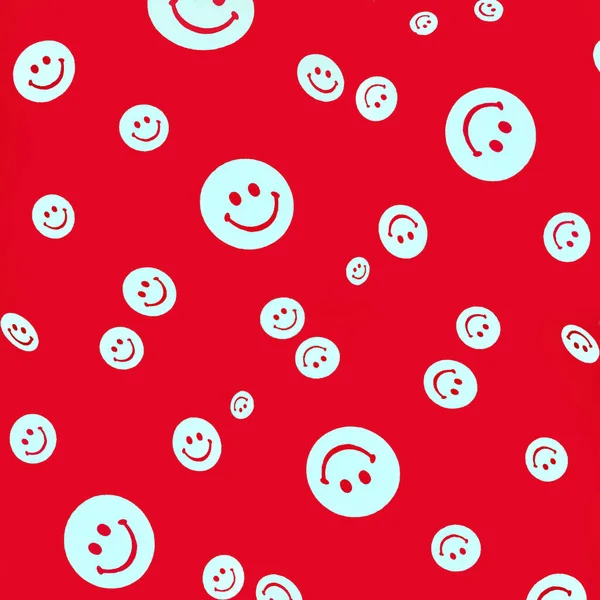 Fundo Foto Com Sorrisos Felizes Coloridos Emoticons Sorridentes Fundo Vermelho — Fotografia de Stock