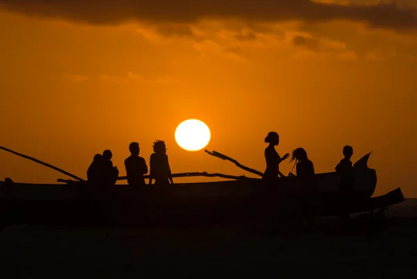 Tramonto sulla diga malgascia — Foto Stock