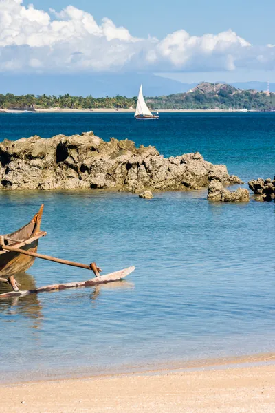 Seelandschaft in der Nähe der neugierigen Insel — Stockfoto