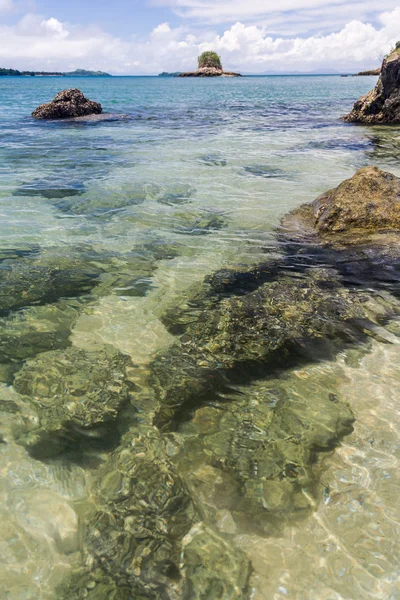 Лагуна и коралловый риф — стоковое фото