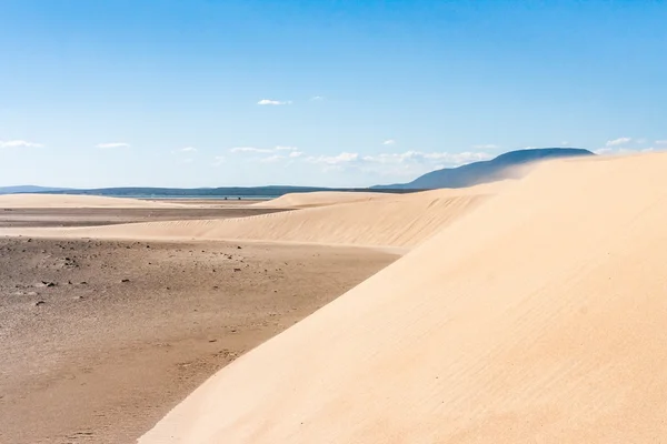 Sand dunes of desert — Stock Photo, Image