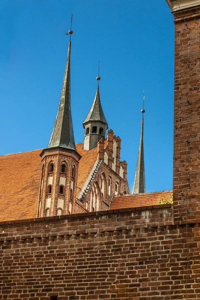 Frombork - uitzicht op kathedraal. — Stockfoto