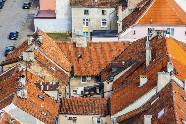 Červené střechy - reszel, Polsko. Letecký pohled. — Stock fotografie
