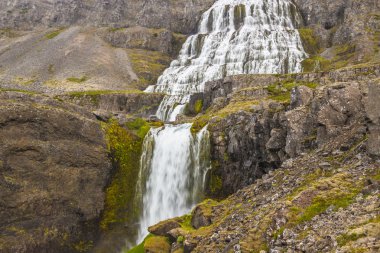 Güzellik büyük dynjandi şelale - İzlanda, westfjords.