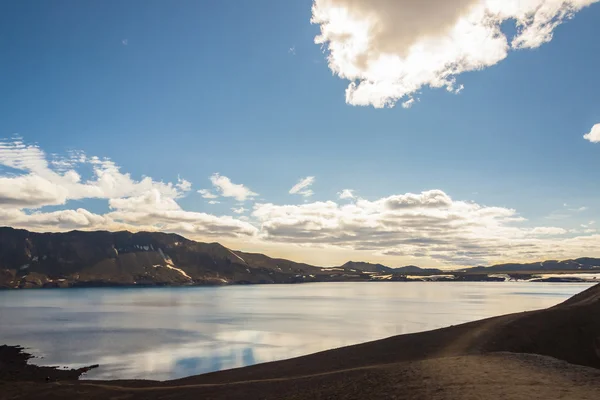 Jezioro oskjuvatn - Islandia. — Zdjęcie stockowe