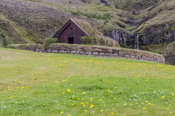 Traditionelles Haus pjodveldisbaer, Island. — Stockfoto