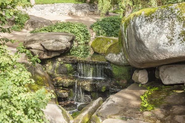 Brook no parque Sofiyivsky - Uman, Ucrânia, Europa . — Fotografia de Stock