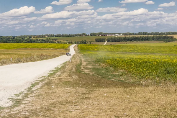 Rota rural de cascalho - Ucrânia, Europa . — Fotografia de Stock