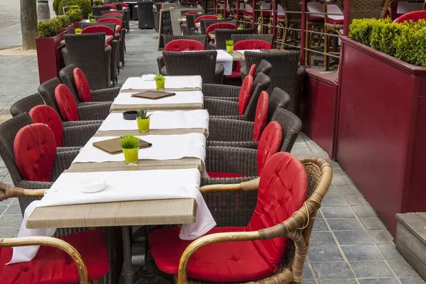 Outdoor restaurant in old town of Brugge - Belgium. — Stock Photo, Image