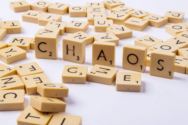 Chaos word en letters op witte achtergrond. — Stockfoto