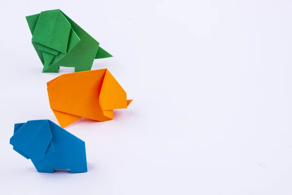 Három origami elefántok - fehér háttér — Stock Fotó