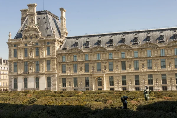 Louvre Paris - Frankrike – stockfoto