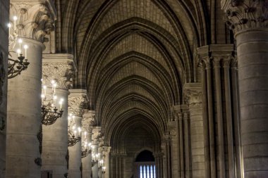iç katedral notre Dame - paris.