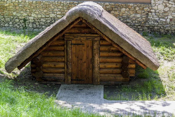 Holzschuppen — Stockfoto