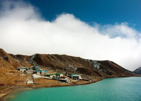 ドウド ラニポケリ湖、gokyo、arakam 東証ピークとチョーラ朝東証 - ネパール — ストック写真