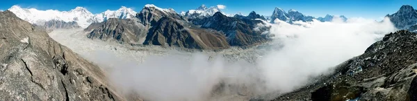 Veduta di Everestse, Lhotse e cho oyu — Foto Stock