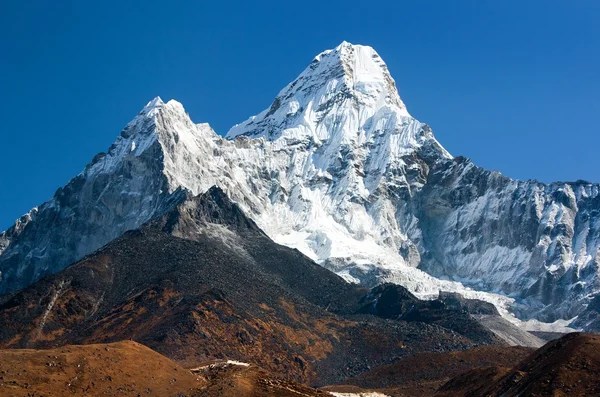 Ama Dablam - дорога в базовый лагерь Everest - Непал — стоковое фото