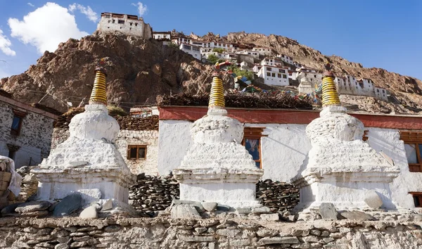 Karsha gompa - boeddhistisch klooster in zanskar vallei - ladakh - jammu en Kasjmir - india — Stockfoto