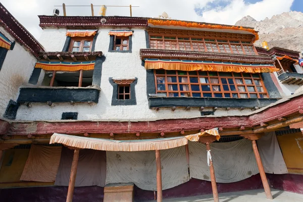 Lingshed (lingshet, lingshot) gompa - buddhistický klášter v zanskar údolí - ladakh - jamu a Kašmír - Indie — Stock fotografie