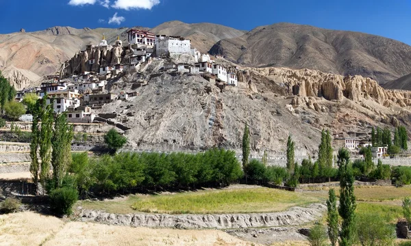 Ламаюру гомпа - буддийский монастырь в долине Инда - Ладакх - Джаму и Кашмир - Индия — стоковое фото