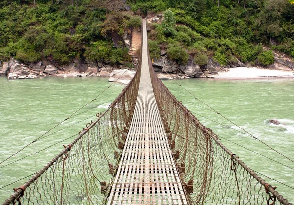 Rope hanging suspension bridge in Nepal — Stock Photo, Image