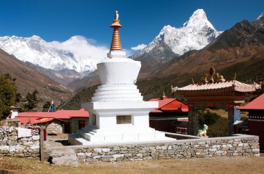 Ama dablam lhotse ve tengboche - everesr Merkez kampına yolu - khumbu Valley - nepal everest tepesinden