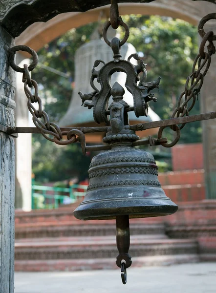 Campana in Swayambhunath stupa - Kathmandu - Nepal — Foto Stock