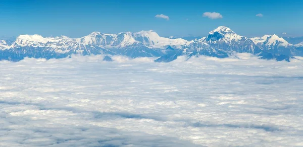 Luftaufnahme des Himalaya-Gebirges - dhaulagiri himal - nepal — Stockfoto