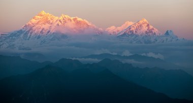 annapurna dağına - nepal görünümünü akşam