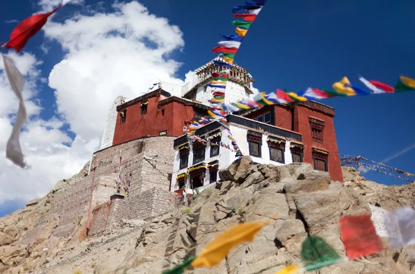 Namgyal Tsemo Gompa with prayer flags - Leh - Ladakh - Jammu and Kashmir - India — Stock Photo, Image