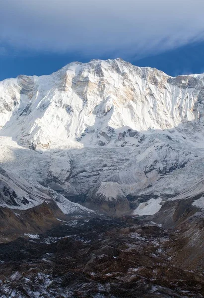 アナプルナ山南麓キャンプからのアナプルナ山 円形のアナプルナ回路トレッキングトレイル ネパールヒマラヤ山脈 — ストック写真